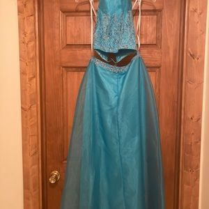 Prom dress!!! Two piece light blue dress
